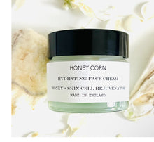 Load image into Gallery viewer, Simplicity Face Kit - Gentle Skincare Discovery Kit